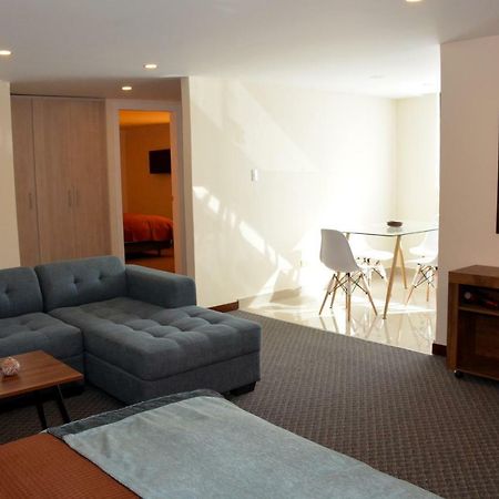 Los Angeles Stay Inn Кіто Екстер'єр фото