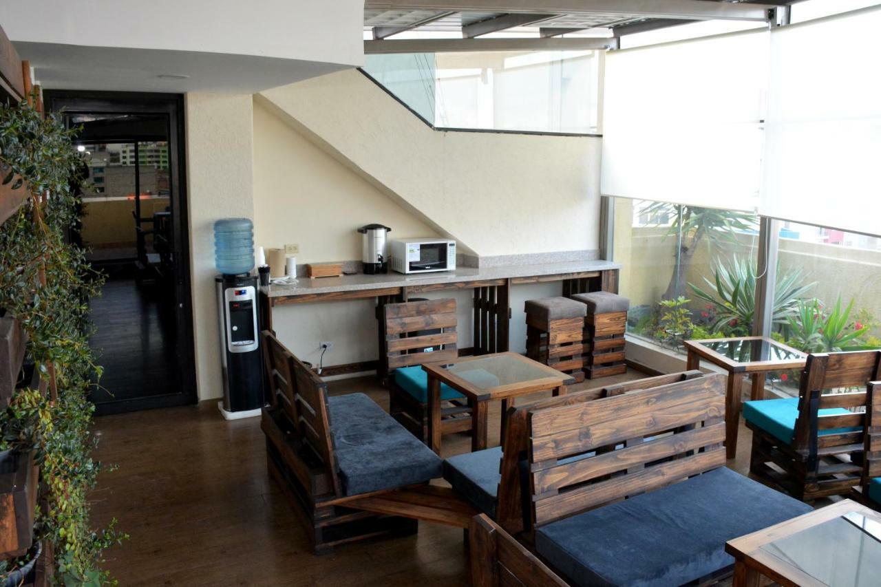 Los Angeles Stay Inn Кіто Екстер'єр фото
