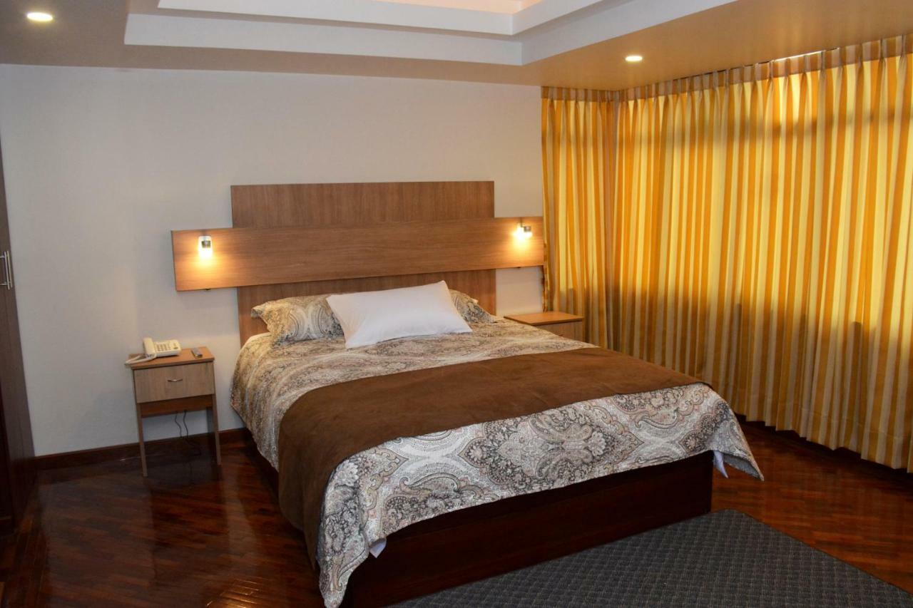 Los Angeles Stay Inn Кіто Екстер'єр фото