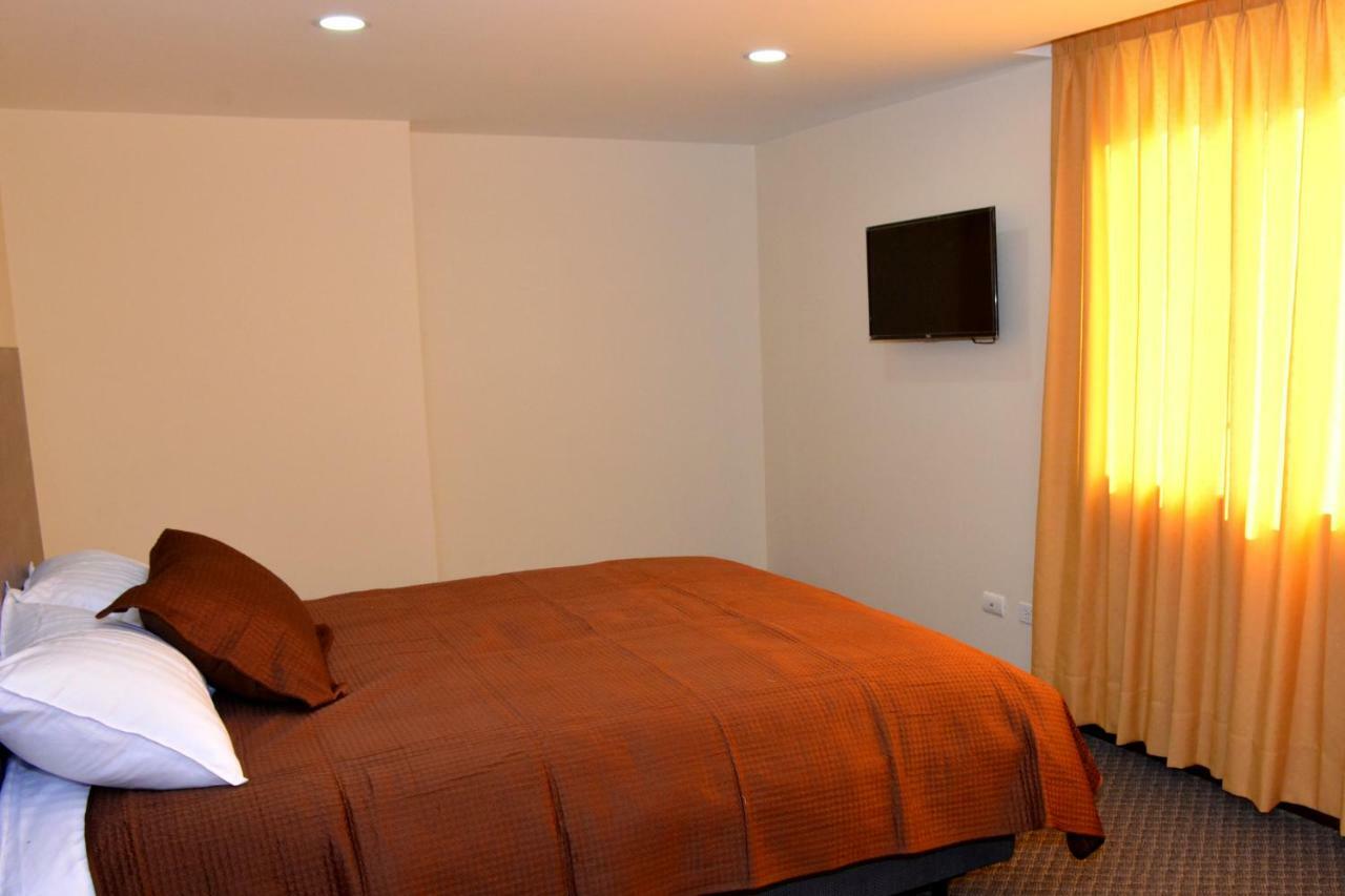 Los Angeles Stay Inn Кіто Екстер'єр фото