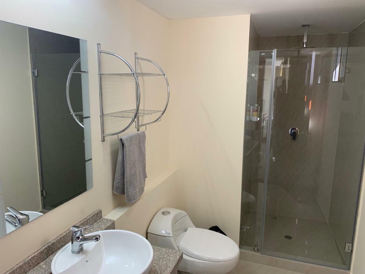 Los Angeles Stay Inn Кіто Екстер'єр фото