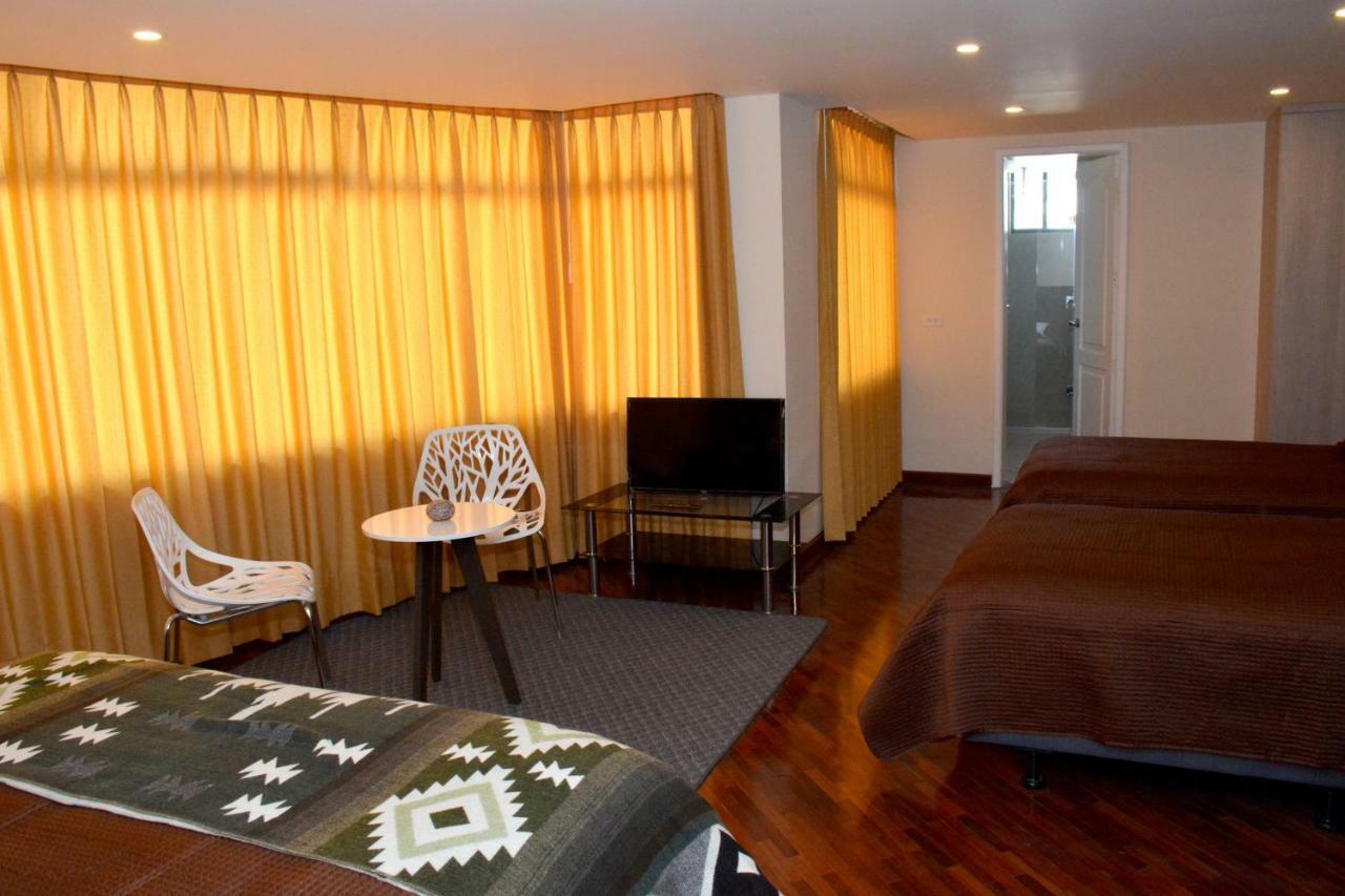 Los Angeles Stay Inn Кіто Екстер'єр фото