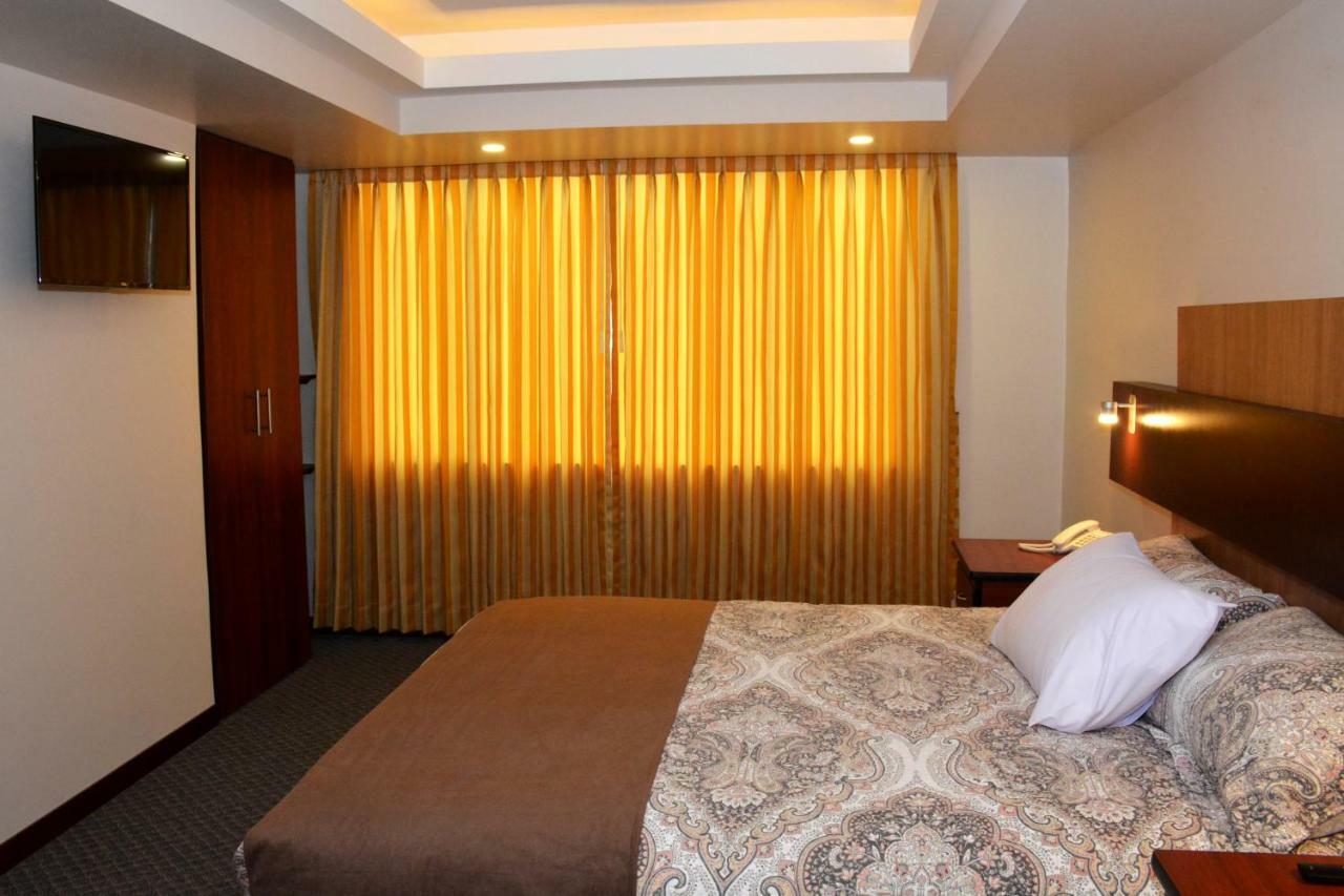 Los Angeles Stay Inn Кіто Екстер'єр фото